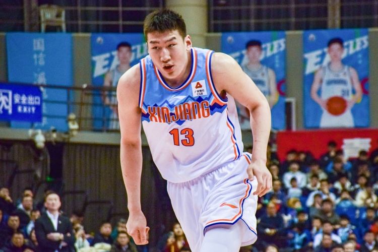 高效輸出！李炎哲半場7中5拿到12分2板1助1斷2帽