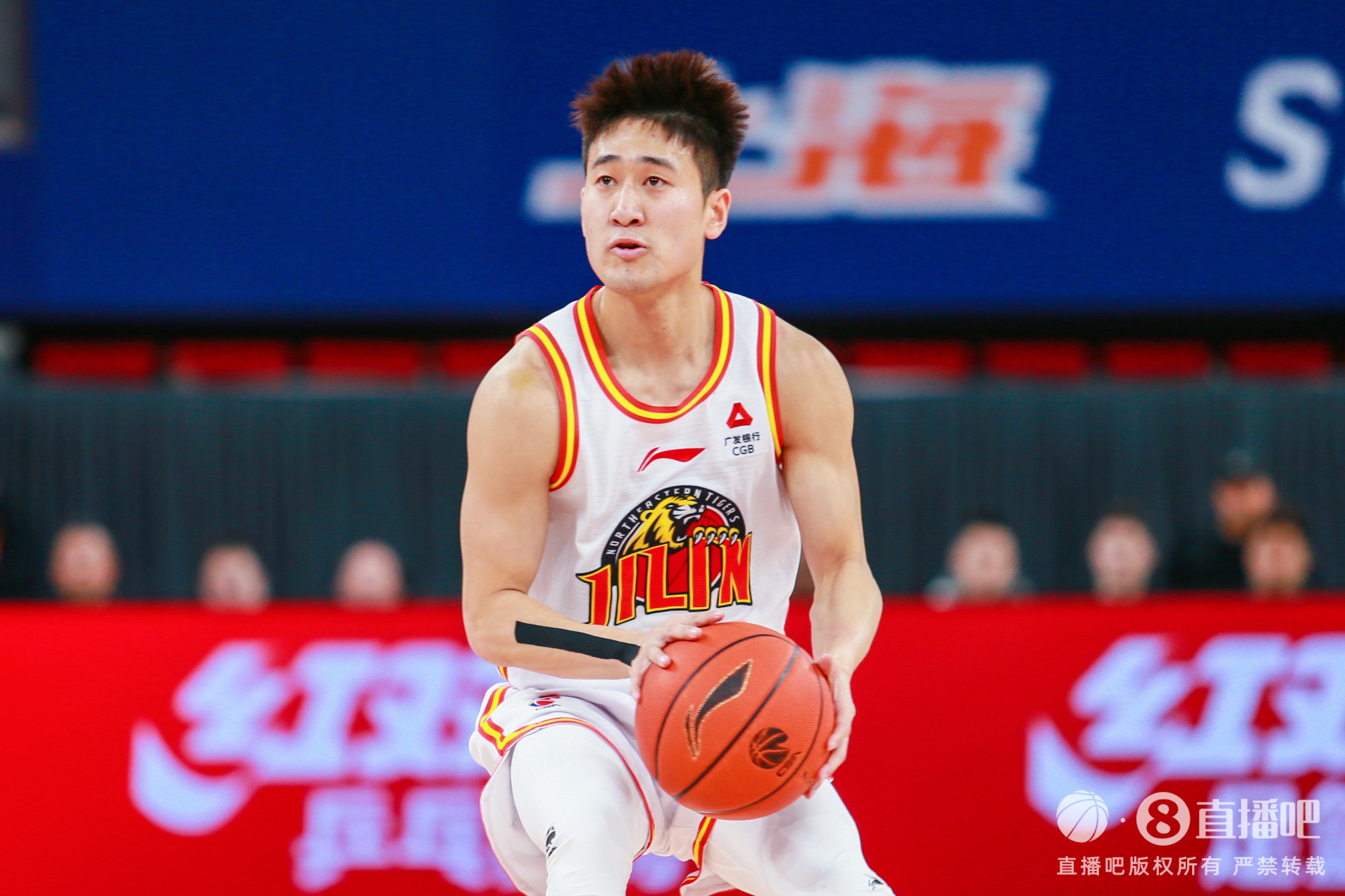 效率不高！姜偉澤13中5拿到14分 三分9中2